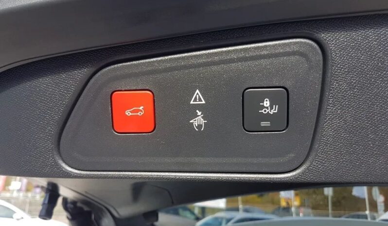 PEUGEOT 3008  | FWD (przód) | Manualna | 130 KM | Biały full