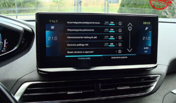 PEUGEOT   3008     225 KM    Automatyczna    FWD (przód)    Szary full