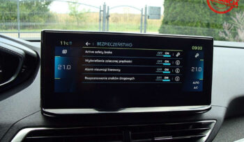 PEUGEOT   3008     225 KM    Automatyczna    FWD (przód)    Szary full