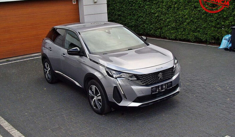 PEUGEOT   3008     225 KM    Automatyczna    FWD (przód)    Szary full