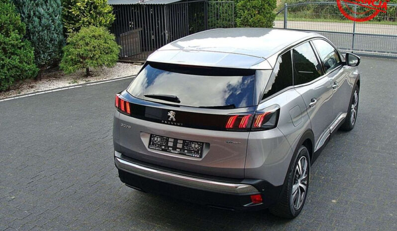 PEUGEOT   3008     225 KM    Automatyczna    FWD (przód)    Szary full