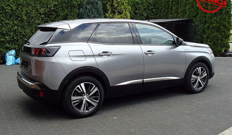 PEUGEOT   3008     225 KM    Automatyczna    FWD (przód)    Szary full