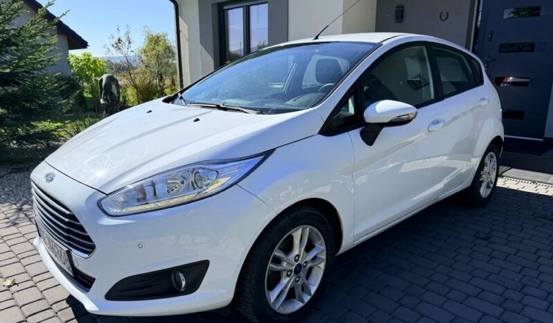 Ford Fiesta  | Fwd (Przód) | Manualna | 100 Km | Biały