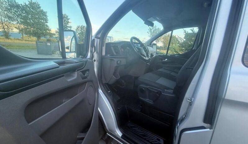 FORD Transit Custom  | FWD (przód) | Manualna | 105 KM | Srebrny full