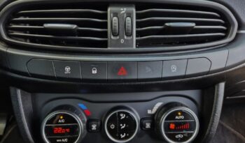 FIAT Tipo  | FWD (przód) | Manualna | 120 KM | Biały full