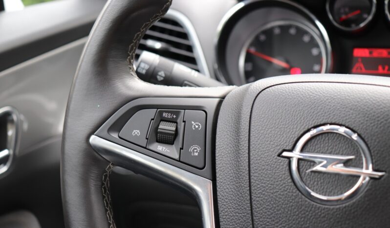 OPEL Mokka  | 2014 | 115 KM | 1598cm3 | Srebrny full