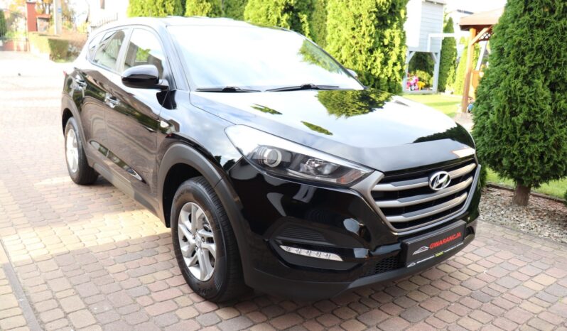 HYUNDAI Tucson  | 2015 | 115 KM | 1685cm3 | Czarny full