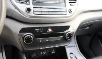 HYUNDAI Tucson  | 2015 | 115 KM | 1685cm3 | Czarny full