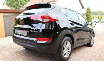 HYUNDAI Tucson  | 2015 | 115 KM | 1685cm3 | Czarny full