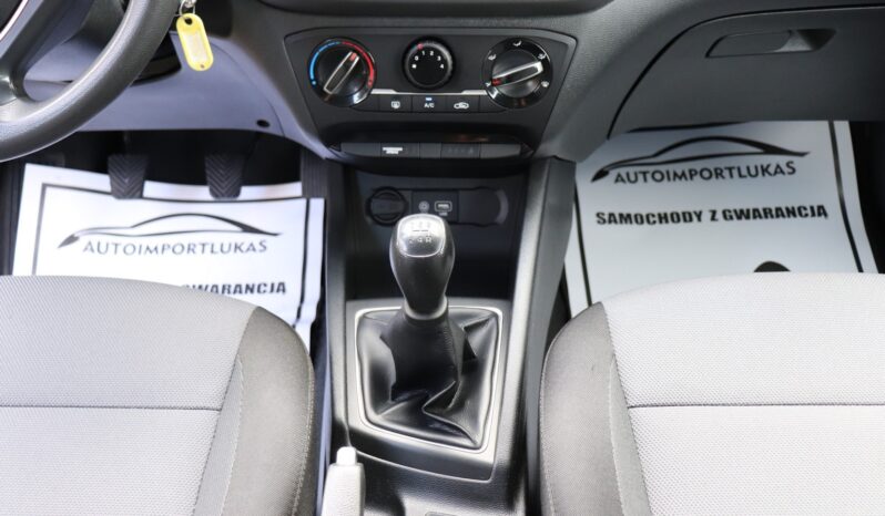 HYUNDAI i20  | 2020 | 84 KM | 1248cm3 | Biały full