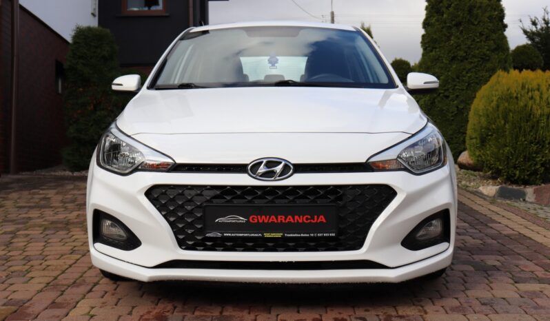 HYUNDAI i20  | 2020 | 84 KM | 1248cm3 | Biały full