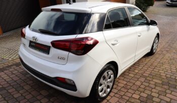 HYUNDAI i20  | 2020 | 84 KM | 1248cm3 | Biały full