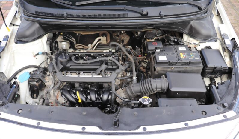 HYUNDAI i20  | 2020 | 84 KM | 1248cm3 | Biały full