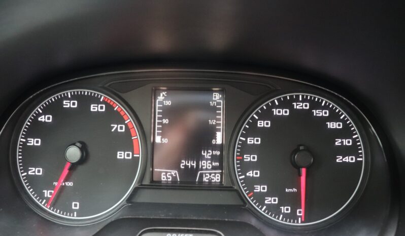 SEAT Ibiza  | 2016 | 75 KM | 999cm3 | Biały full