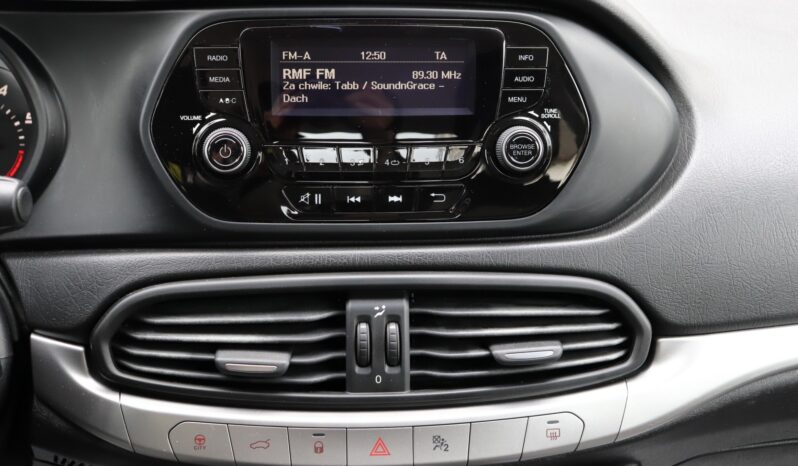 FIAT Tipo  | 2016 | 95 KM | 1368cm3 | Czarny full