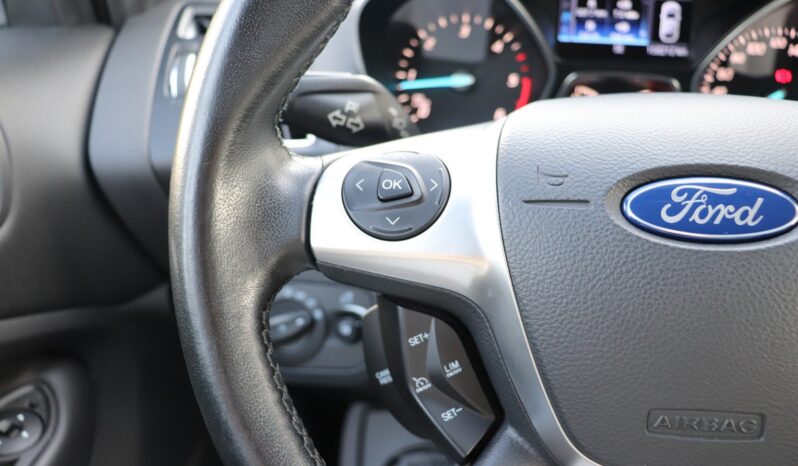 FORD Kuga  | 2016 | 150 KM | 1997cm3 | Biały full