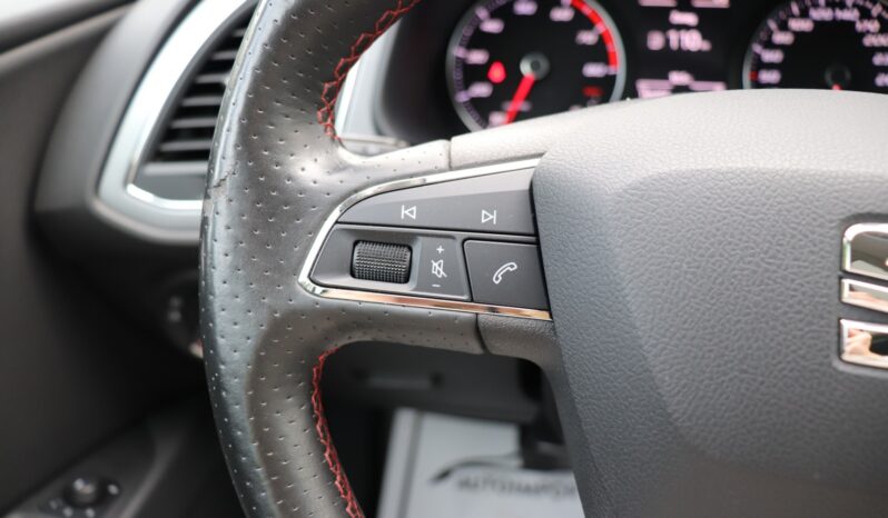 SEAT Leon  | 2016 | 150 KM | 1395cm3 | Biały full