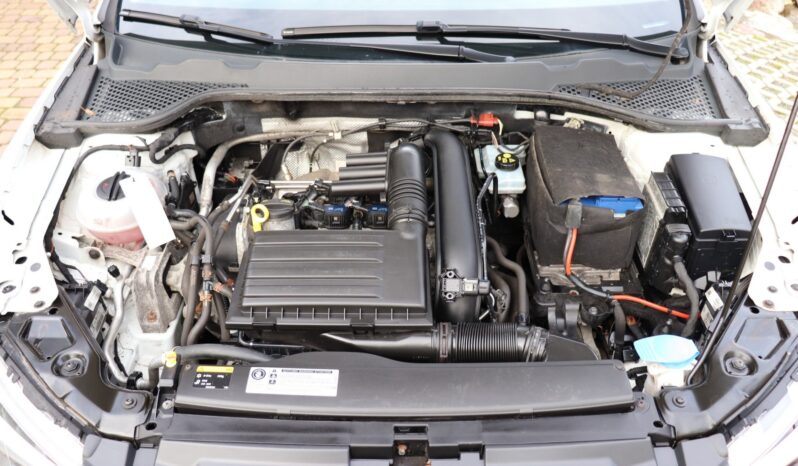 SEAT Leon  | 2016 | 150 KM | 1395cm3 | Biały full