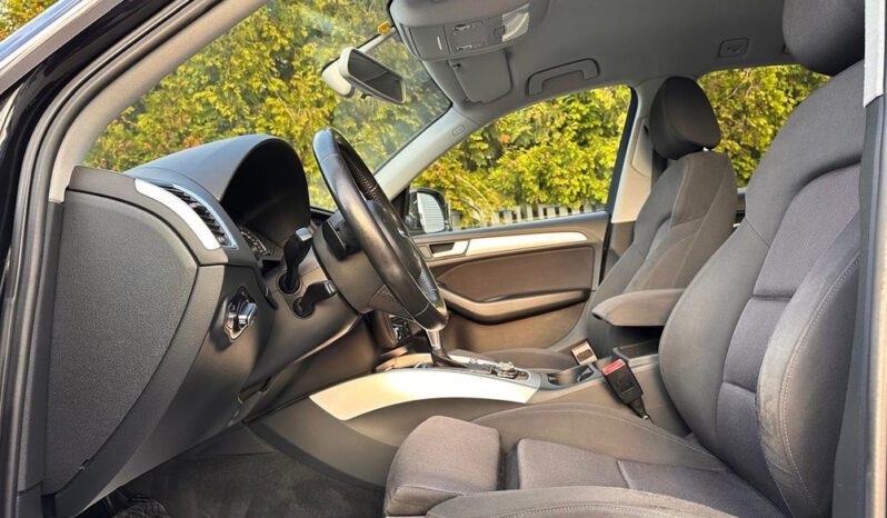 AUDI Q5  | 4×4 (stały) | Automatyczna | 177 KM | Czarny full