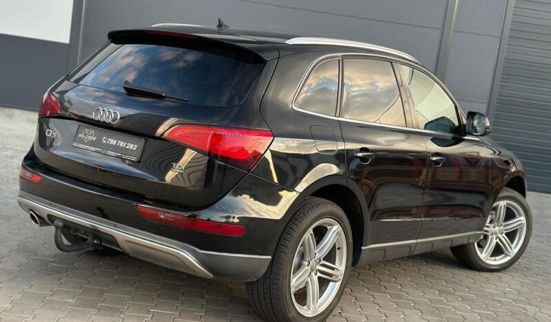 AUDI Q5  | 4×4 (stały) | Automatyczna | 177 KM | Czarny full