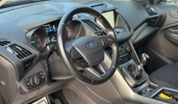 FORD Kuga  | 4×4 (doł. automatycznie) | Manualna | 150 KM | Czarny full