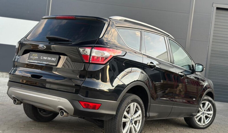 FORD Kuga  | 4×4 (doł. automatycznie) | Manualna | 150 KM | Czarny full