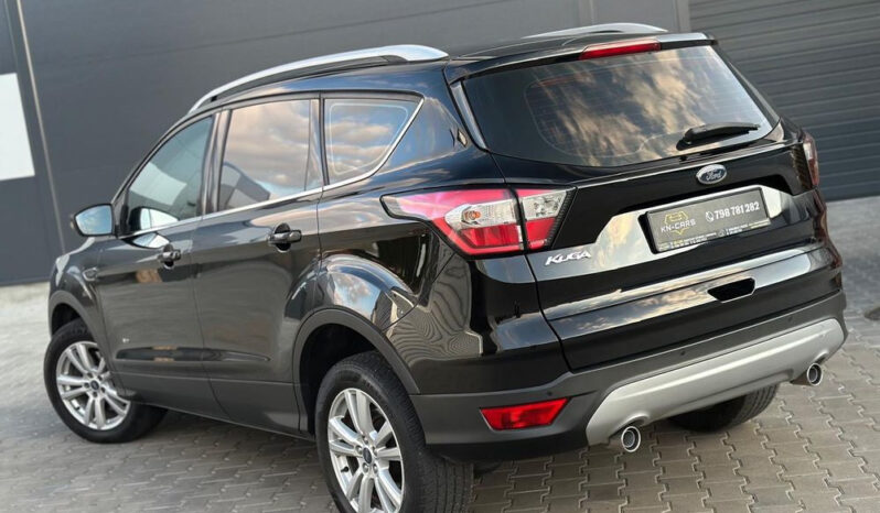 FORD Kuga  | 4×4 (doł. automatycznie) | Manualna | 150 KM | Czarny full
