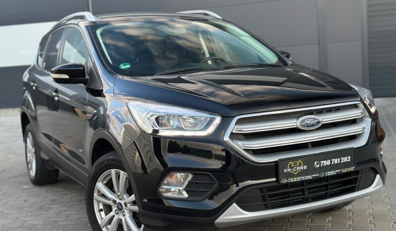 FORD Kuga  | 4×4 (doł. automatycznie) | Manualna | 150 KM | Czarny full
