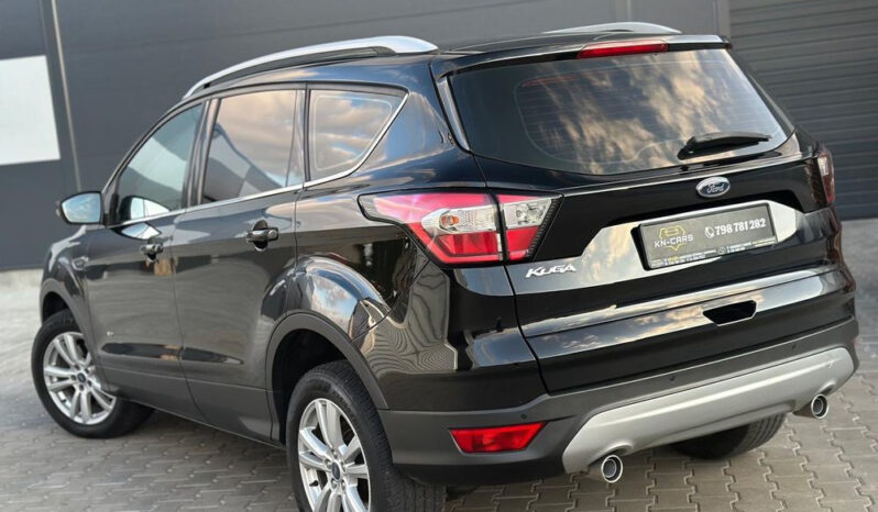 FORD Kuga  | 4×4 (doł. automatycznie) | Manualna | 150 KM | Czarny full