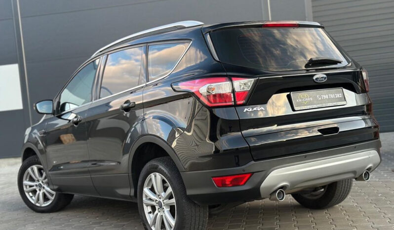 FORD Kuga  | 4×4 (doł. automatycznie) | Manualna | 150 KM | Czarny full