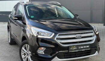 FORD Kuga  | 4×4 (doł. automatycznie) | Manualna | 150 KM | Czarny full