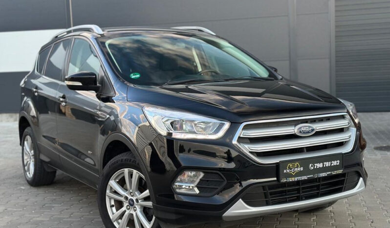 FORD Kuga  | 4×4 (doł. automatycznie) | Manualna | 150 KM | Czarny full