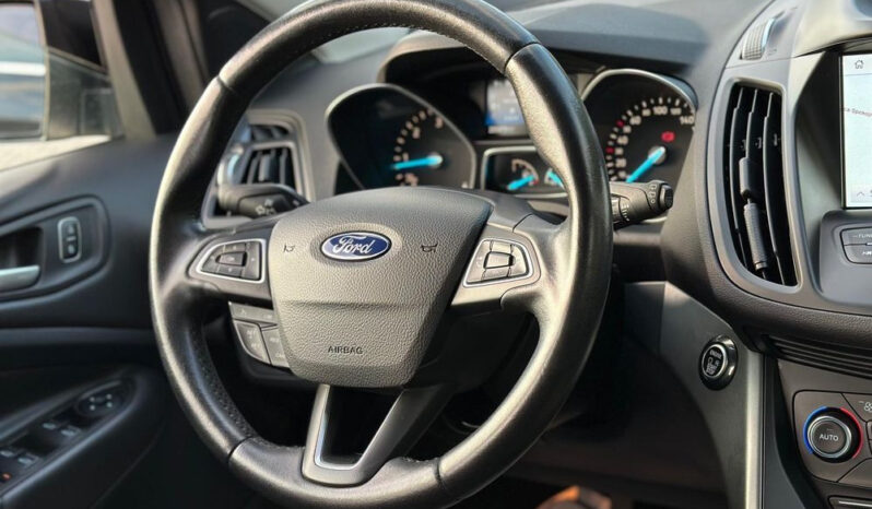 FORD Kuga  | 4×4 (doł. automatycznie) | Manualna | 150 KM | Czarny full