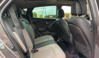 HYUNDAI ix35  | 4×4 (doł. automatycznie) | Automatyczna | 184 KM | Brązowy full