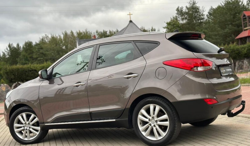 HYUNDAI ix35  | 4×4 (doł. automatycznie) | Automatyczna | 184 KM | Brązowy full