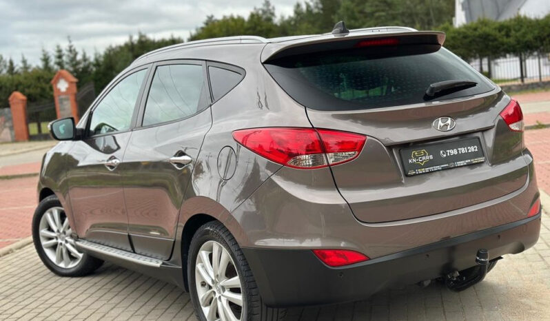 HYUNDAI ix35  | 4×4 (doł. automatycznie) | Automatyczna | 184 KM | Brązowy full