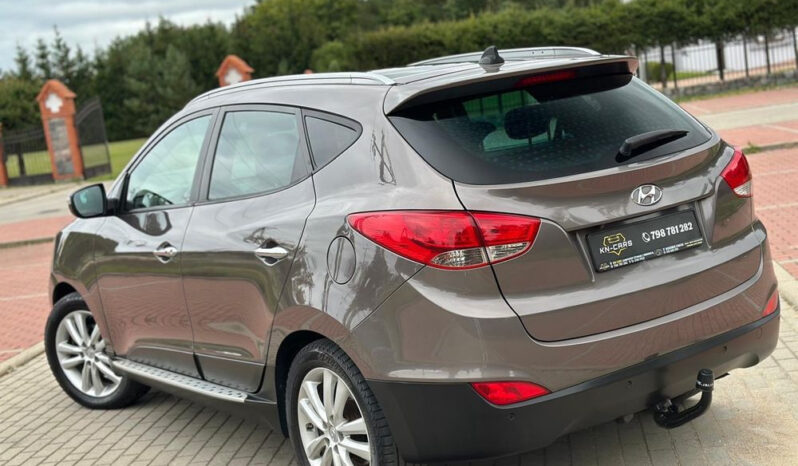HYUNDAI ix35  | 4×4 (doł. automatycznie) | Automatyczna | 184 KM | Brązowy full