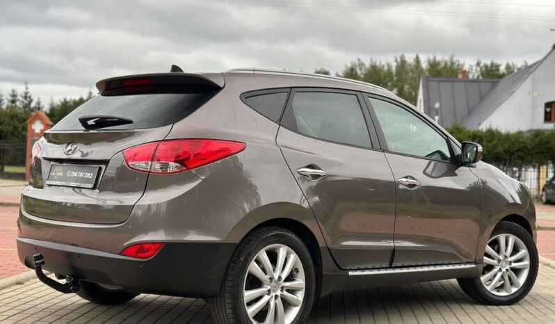 HYUNDAI ix35  | 4×4 (doł. automatycznie) | Automatyczna | 184 KM | Brązowy full