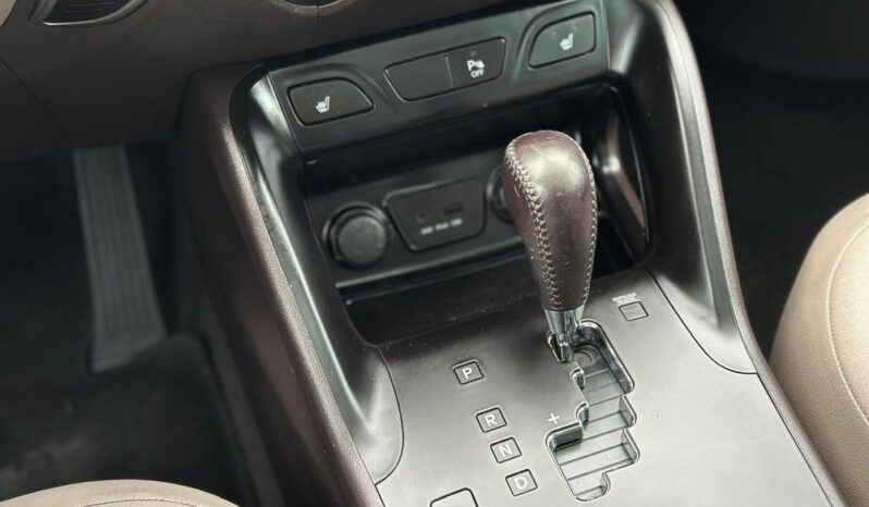 HYUNDAI ix35  | 4×4 (doł. automatycznie) | Automatyczna | 184 KM | Brązowy full