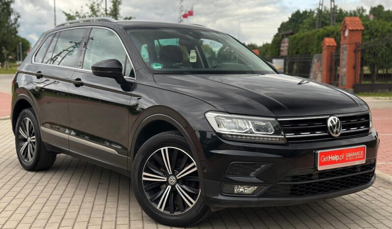 VOLKSWAGEN Tiguan  | 4×4 (stały) | Automatyczna | 150 KM | Czarny full