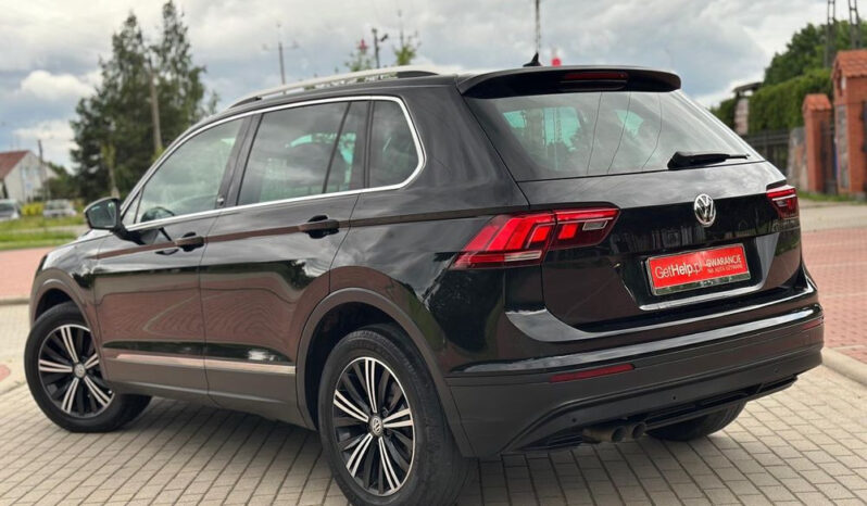 VOLKSWAGEN Tiguan  | 4×4 (stały) | Automatyczna | 150 KM | Czarny full