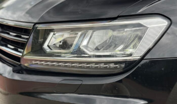 VOLKSWAGEN Tiguan  | 4×4 (stały) | Automatyczna | 150 KM | Czarny full