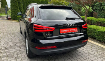 AUDI Q3  | FWD (przód) | Manualna | 140 KM | Czarny full