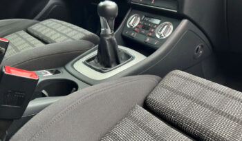 AUDI Q3  | FWD (przód) | Manualna | 140 KM | Czarny full