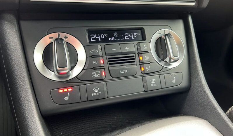 AUDI Q3  | FWD (przód) | Manualna | 140 KM | Czarny full