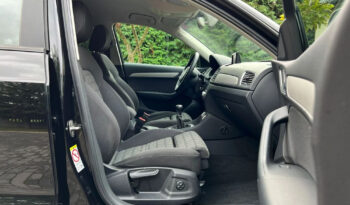 AUDI Q3  | FWD (przód) | Manualna | 140 KM | Czarny full