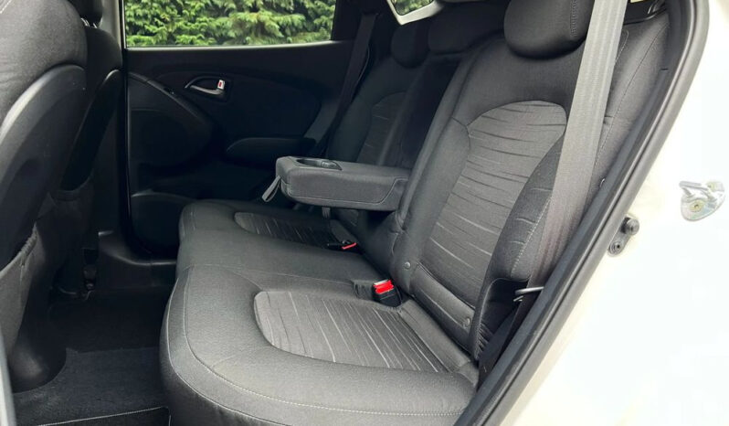 HYUNDAI ix35  | FWD (przód) | Manualna | 135 KM | Biały full
