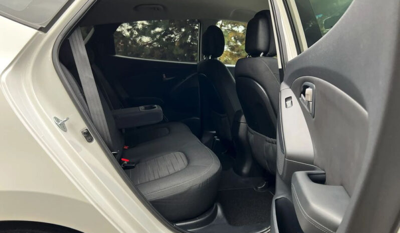 HYUNDAI ix35  | FWD (przód) | Manualna | 135 KM | Biały full