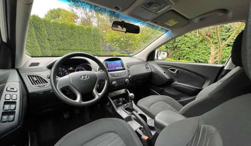 HYUNDAI ix35  | FWD (przód) | Manualna | 135 KM | Biały full