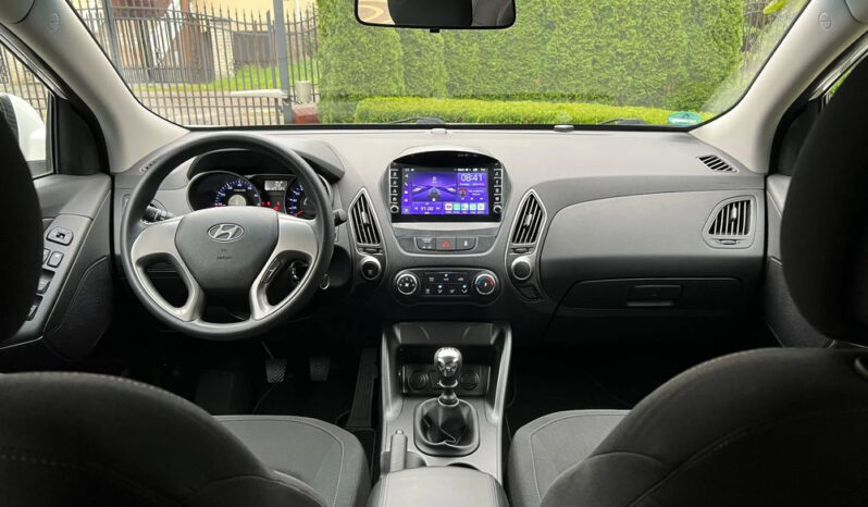 HYUNDAI ix35  | FWD (przód) | Manualna | 135 KM | Biały full